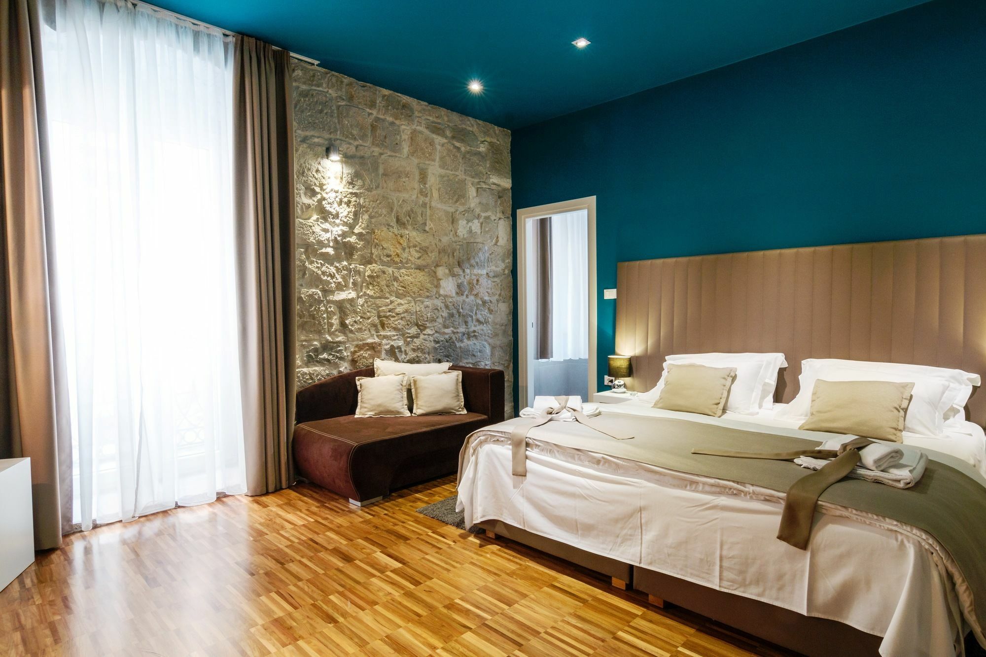 Riva Luxury Rooms Split Exteriör bild