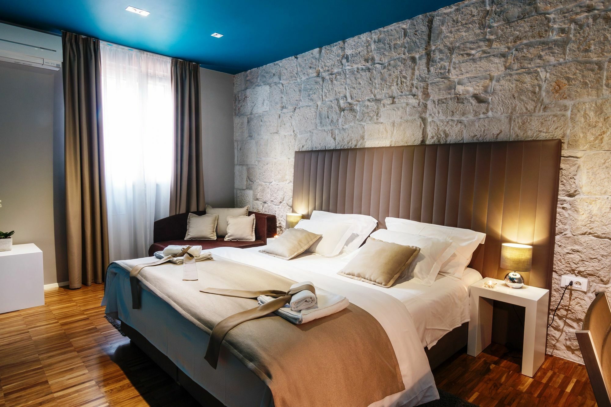 Riva Luxury Rooms Split Exteriör bild