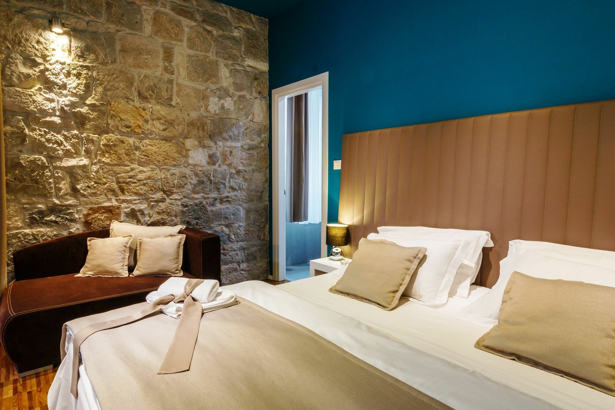 Riva Luxury Rooms Split Exteriör bild